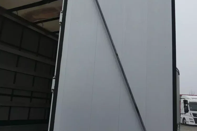 Renault D12 240 / FIRANKA 8.10m / EURO 6 / ZSUWANY DACH I BOKI / zdjęcie 19