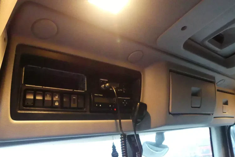 Renault D12 240 / FIRANKA 8.10m / EURO 6 / ZSUWANY DACH I BOKI / zdjęcie 22