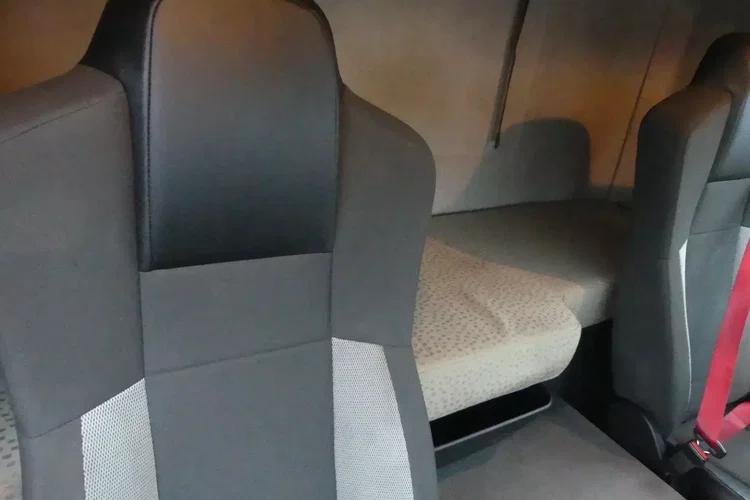 Renault D12 240 / FIRANKA 8.10m / EURO 6 / ZSUWANY DACH I BOKI / zdjęcie 25