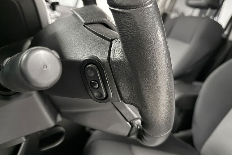 Jeep Patriot 2.4 170KM 4x4 Limited Edition BOSTON Audio Klimatronic Alu 18 zdjęcie 34