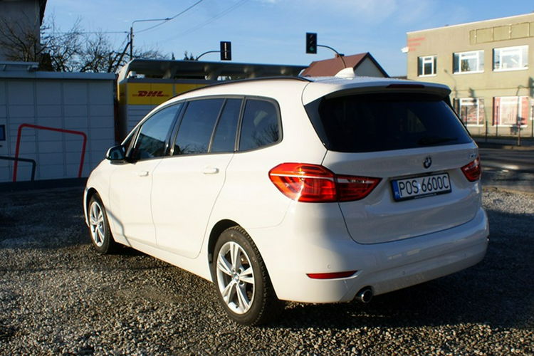 BMW 218 zdjęcie 3