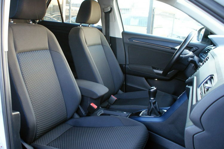 Volkswagen T-Roc zdjęcie 13