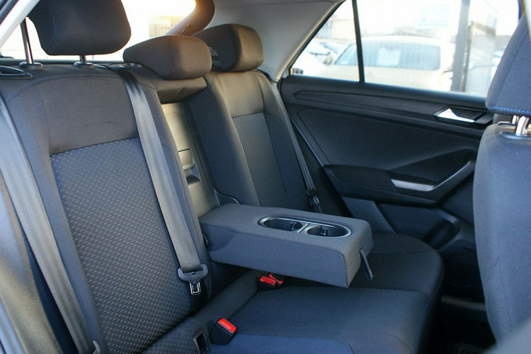 Volkswagen T-Roc zdjęcie 16