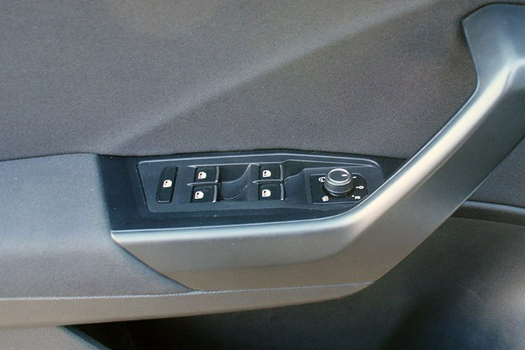 Volkswagen T-Roc zdjęcie 25