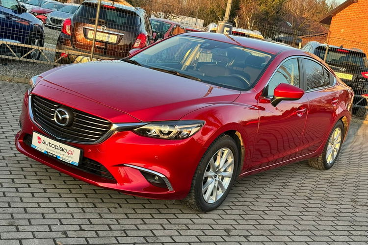 Mazda 6 Niski Przebieg Perła BDB stan zdjęcie 3