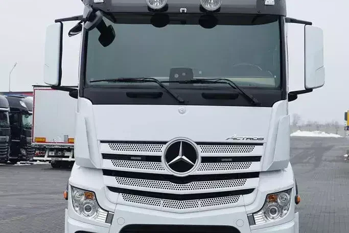 Mercedes ACTROS / 2553 / EURO 6 / CHŁODNIA + WINDA / 23 PALETY / OŚ SKRĘTNA zdjęcie 13