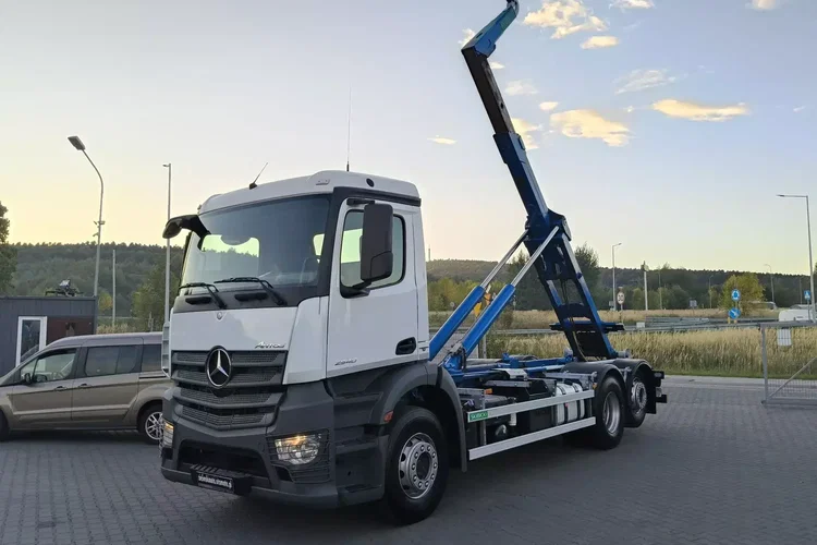 Mercedes ANTOS 2540 / 6x2 / HAKOWIEC 20t / EURO 6 / IDEALNY STAN zdjęcie 13