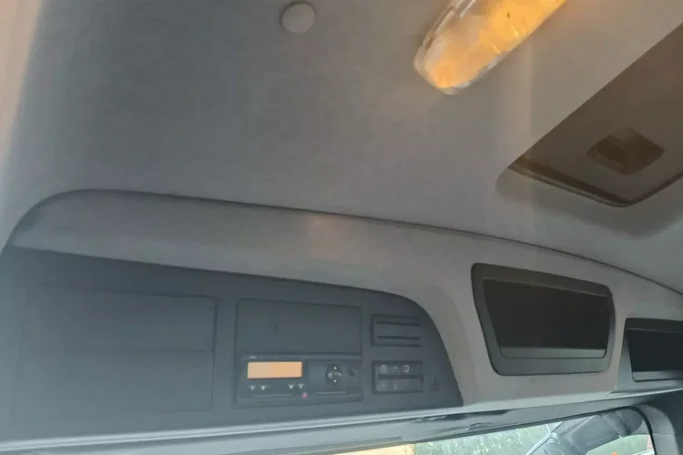 Mercedes ANTOS 2540 / 6x2 / HAKOWIEC 20t / EURO 6 / IDEALNY STAN zdjęcie 23