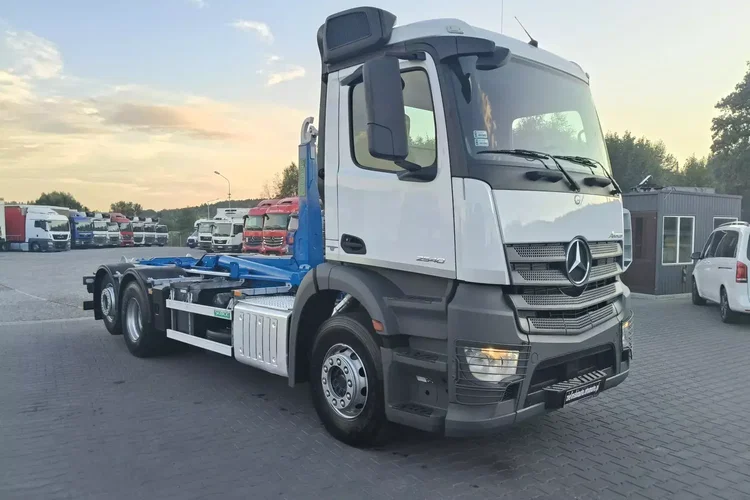 Mercedes ANTOS 2540 / 6x2 / HAKOWIEC 20t / EURO 6 / IDEALNY STAN zdjęcie 4