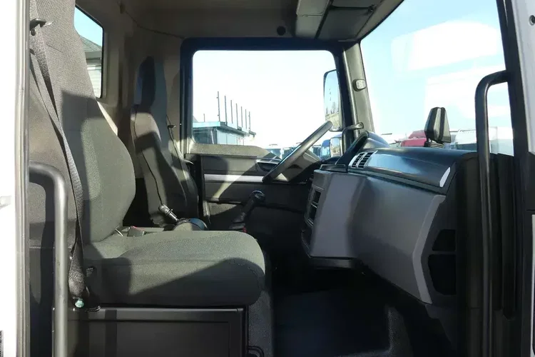 MAN TGL 12.220 / HAKOWIEC / EURO 6 / BLOKADA MOSTU / NISKI PRZEBIEG / zdjęcie 34