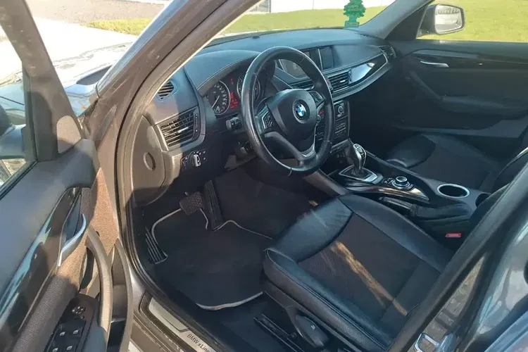 BMW X1 zdjęcie 9