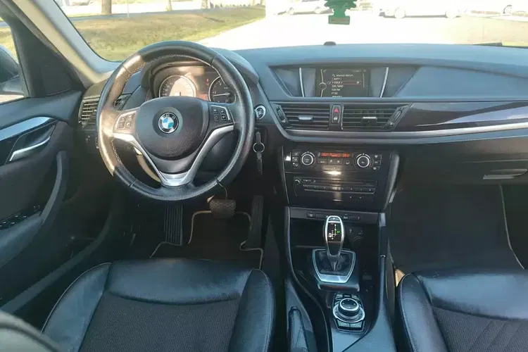 BMW X1 zdjęcie 11
