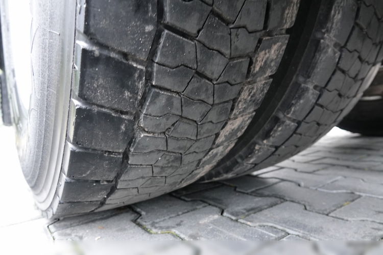 Volvo FH 500 / PEŁNY ADR / 2016 ROK / PO KONTRAKCIE SERWISOWYM  zdjęcie 19