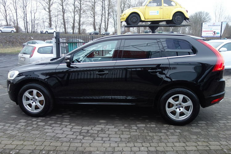 XC 60 Volvo XC-60 2016 manual 2.0 diesel 190km nawi grzane fotele ksenon zdjęcie 3