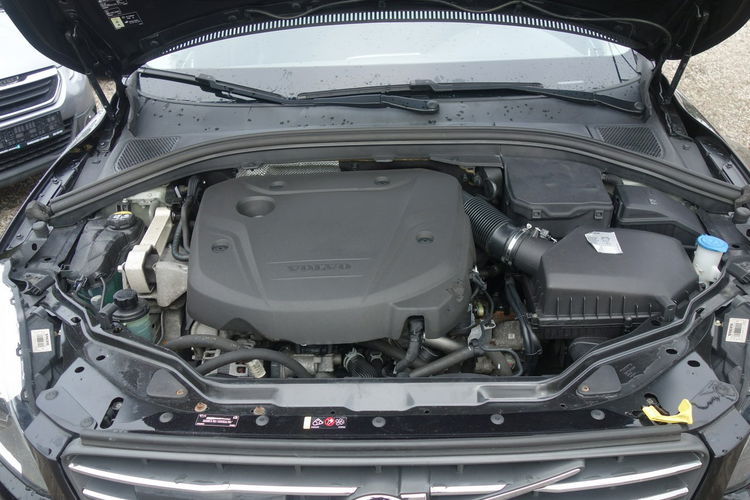 XC 60 Volvo XC-60 2016 manual 2.0 diesel 190km nawi grzane fotele ksenon zdjęcie 32