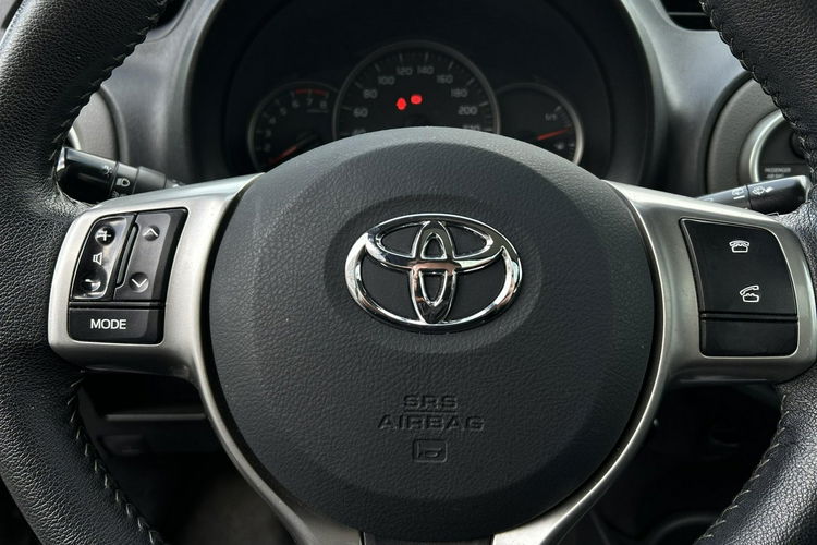Toyota Yaris 1.33 VVTi 99KM PREMIUM VISION, salon Polska zdjęcie 10