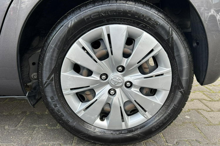 Toyota Yaris 1.33 VVTi 99KM PREMIUM VISION, salon Polska zdjęcie 23