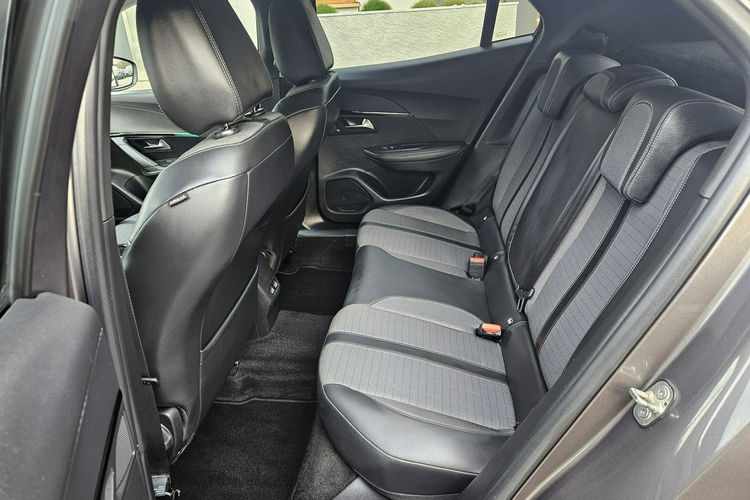 Peugeot 2008 1.2 PureTech Allure 130KM / Bezwypadkowy / Pierwszy właściciel zdjęcie 14