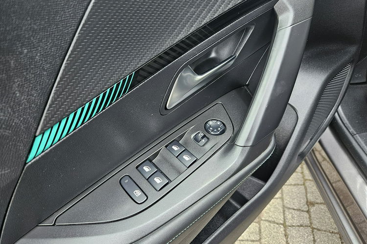 Peugeot 2008 1.2 PureTech Allure 130KM / Bezwypadkowy / Pierwszy właściciel zdjęcie 9