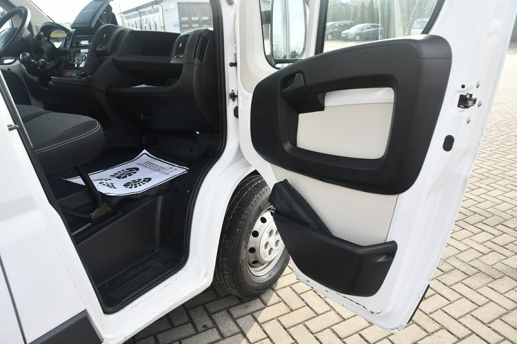 Fiat Ducato 2.0Multijet 3 Osoby, Klimatyzacja, Parktronic.Hak.Serwis.. zdjęcie 21
