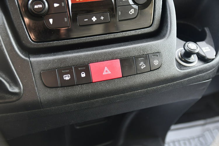Fiat Ducato 2.0Multijet 3 Osoby, Klimatyzacja, Parktronic.Hak.Serwis.. zdjęcie 24