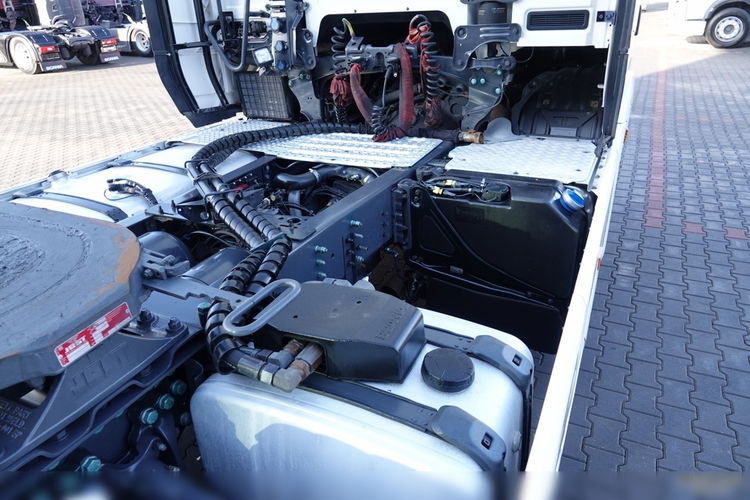 Scania R 500 / RETARDER / KLIMA POSTOJOWA / CAŁA NA PODUSZKACH / HYDRAULIKA / OPTICRUISE + SPRZĘGŁO / SPROWADZONA / PO KONTRAKCIE SERWISOWYM zdjęcie 15