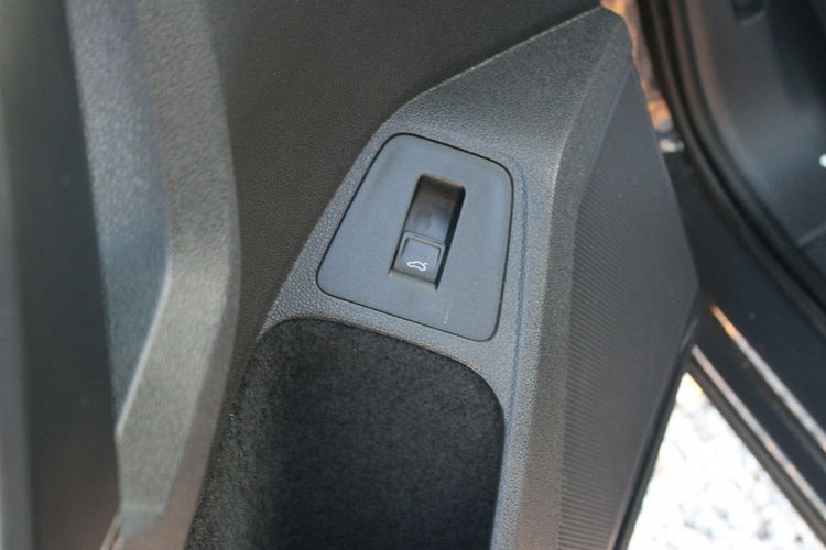 Volkswagen Tiguan Comfortline F-Vat Salon Polska Gwarancja Navi Kamera zdjęcie 23