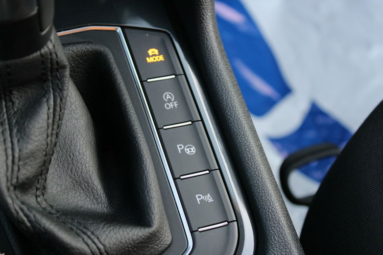 Volkswagen Tiguan Comfortline F-Vat Salon Polska Gwarancja Navi Kamera zdjęcie 32