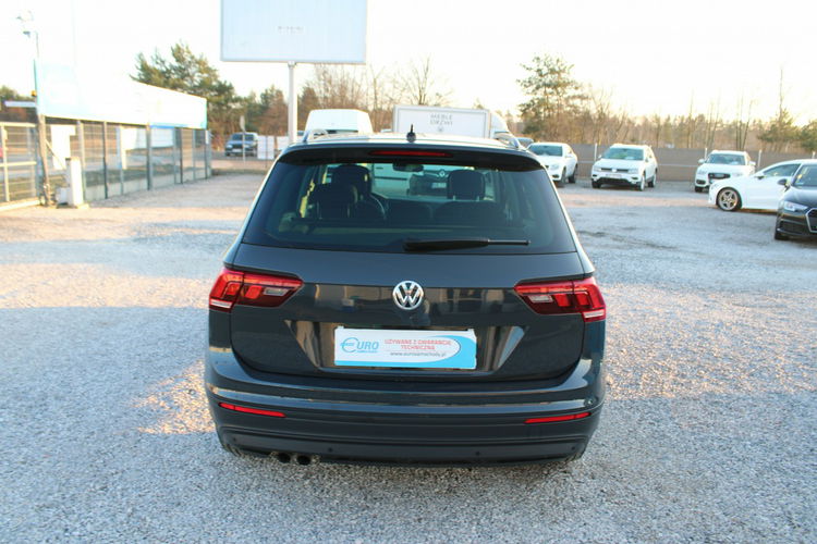 Volkswagen Tiguan Comfortline F-Vat Salon Polska Gwarancja Navi Kamera zdjęcie 6