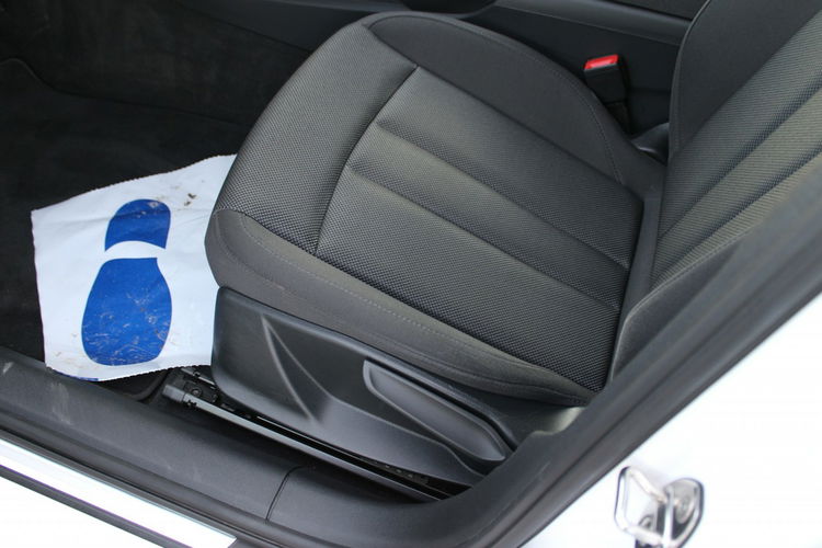 Audi A4 F-VAT Gwarancja G.Fotele Automat Kamera Navi zdjęcie 21