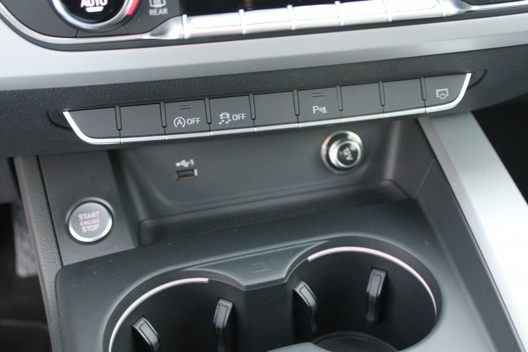 Audi A4 F-VAT Gwarancja G.Fotele Automat Kamera Navi zdjęcie 29