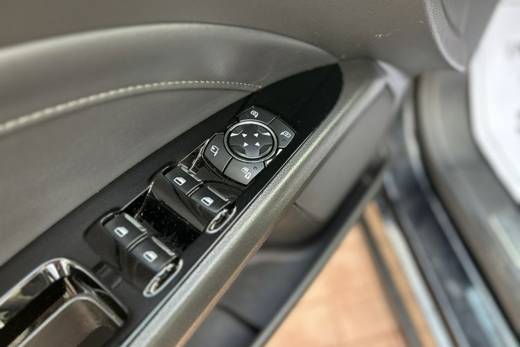 Ford Mondeo Hybryda, Gwarancja, Automat, Bogate wyposażenie zdjęcie 10