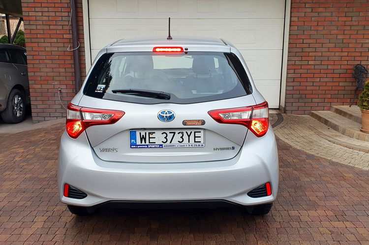 Toyota Yaris Hybrid 100 Premium 2020 REJ , Kamera, Salon PL, I WŁ, Serwis ASO, F.vat23% zdjęcie 12