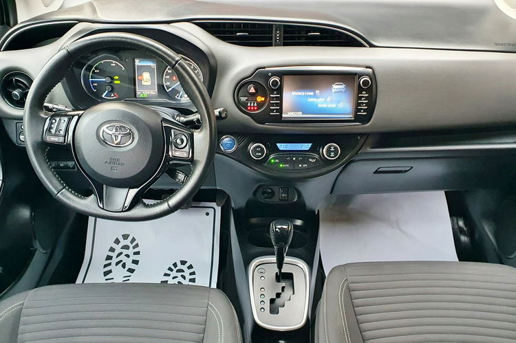 Toyota Yaris Hybrid 100 Premium 2020 REJ , Kamera, Salon PL, I WŁ, Serwis ASO, F.vat23% zdjęcie 25