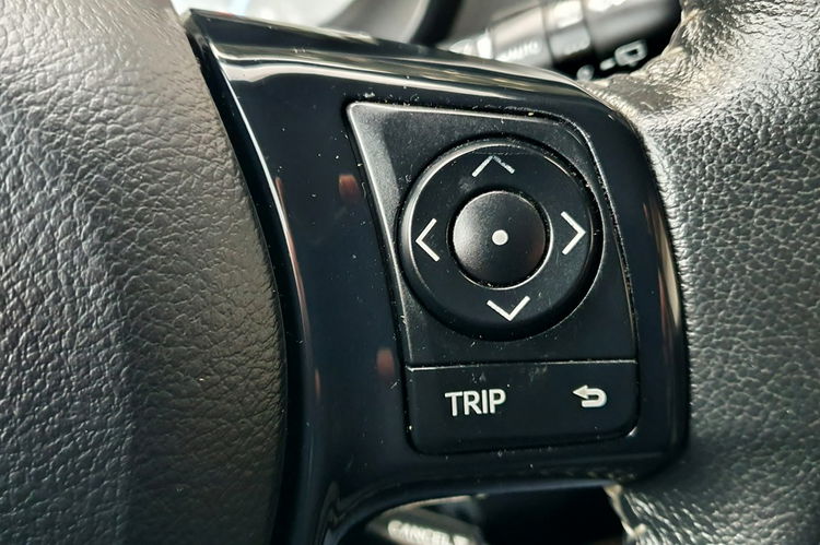 Toyota Yaris Hybrid 100 Premium 2020 REJ , Kamera, Salon PL, I WŁ, Serwis ASO, F.vat23% zdjęcie 30