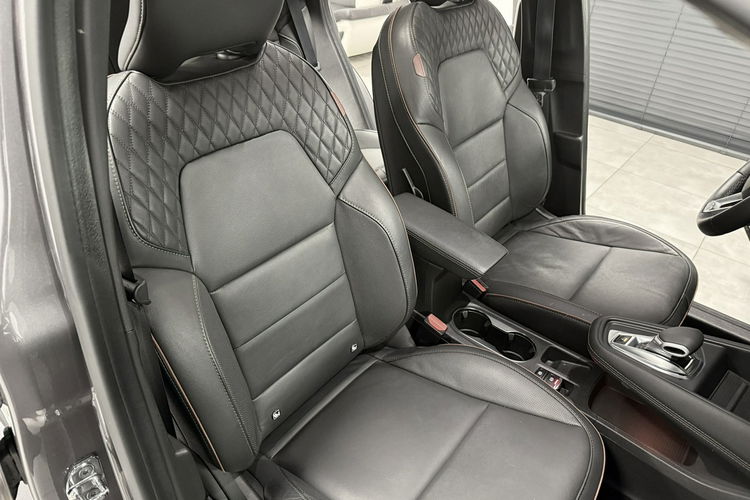 Renault Captur 1.3 TCe 155KM INITIALE PARIS Navi LedVision Automat BOSE HandsFree zdjęcie 18