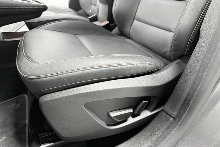 Renault Captur 1.3 TCe 155KM INITIALE PARIS Navi LedVision Automat BOSE HandsFree zdjęcie 36