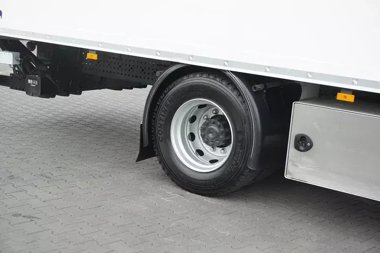 Mercedes / ANTOS / 1830 / E 6 / CHŁODNIA + WINDA / 18 PALET zdjęcie 33