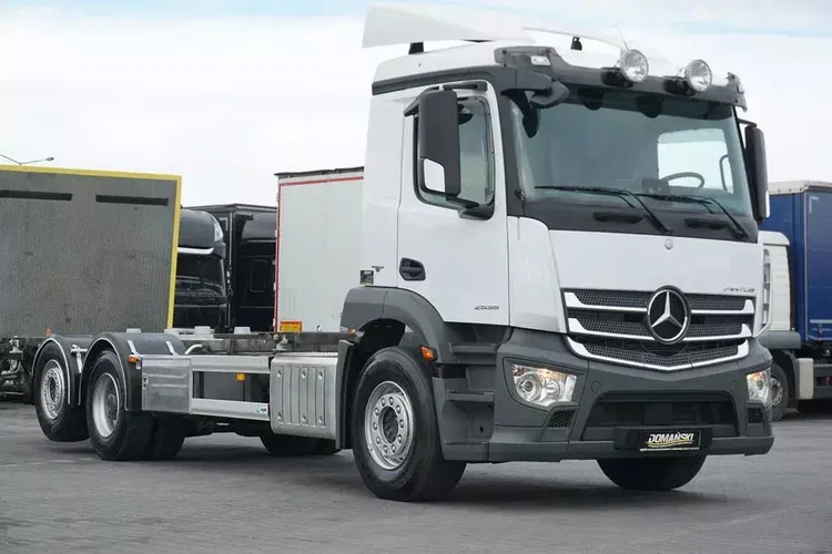 Mercedes / ANTOS / 2535 / ACC / E 6 / BDF + WINDA / 7.15 , 7.45, 7.82 M / OŚ SKRĘTNA zdjęcie 36