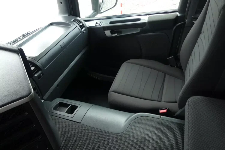 Scania P400 / 8x4 / WYWROTKA / HYDROBURTA / MANUAL / RETARDER / zdjęcie 31