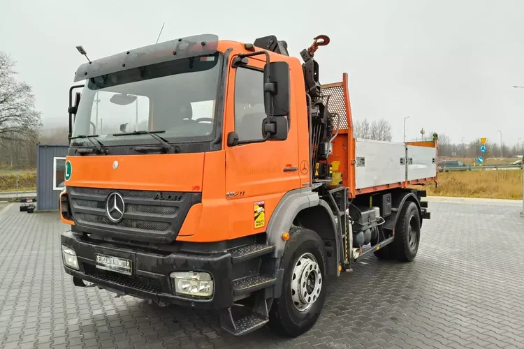 Mercedes AXOR 1829 / WYWROTKA + HDS HIAB SKŁADANY W Z / zdjęcie 2