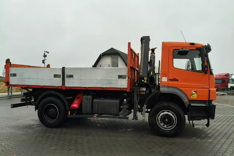 Mercedes AXOR 1829 / WYWROTKA + HDS HIAB SKŁADANY W Z / zdjęcie 3