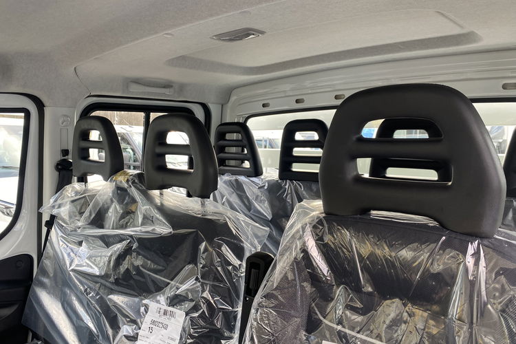 IVECO Daily 35S16H3.0 D zdjęcie 14