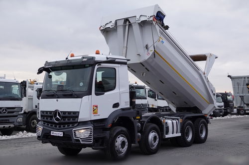 Mercedes AROCS 3246 / 8x4 / WYWROTKA / TYLNOZSYP / RETARDER / HYDRO KLAPA / OPONY 100 % / 2021 ROK / EURO 6 