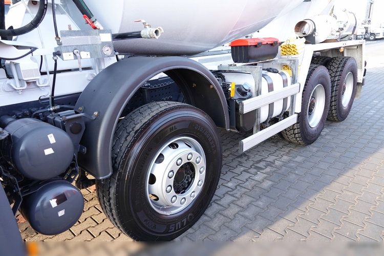Mercedes AROCS 3240 / 8x4 / GRUSZKA 9m3 / BETONOMIESZARKA / EURO 6 /   2021 ROK zdjęcie 7