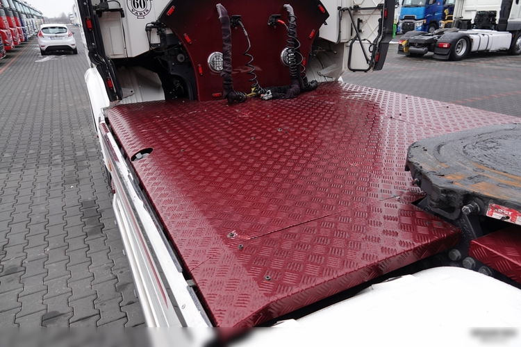 Scania R 450 / TOPLINE / RETARDER / CAŁA NA PODUSZKACH / KLIMA POSTOJOWA / SKÓRY / ALUSY / PO ZŁOTYM KONTRAKCIE SERWISOWY zdjęcie 14