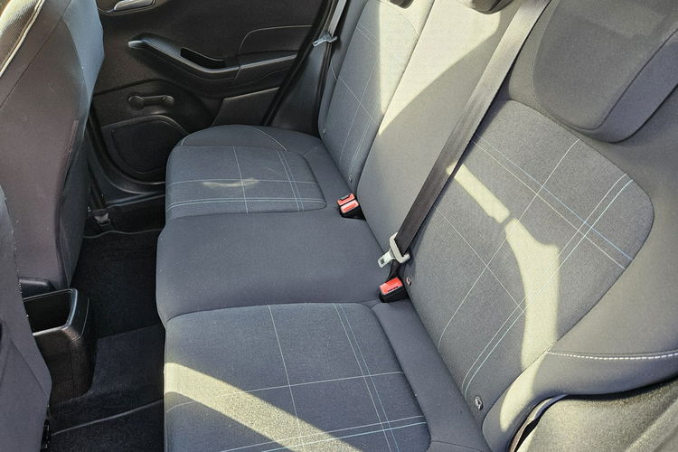 Ford Fiesta Podgrzewane fotele / Klimatyzacja / START / STOP / Po rozrządzie zdjęcie 16