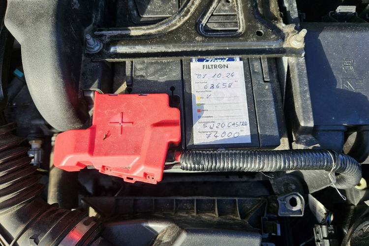Ford Fiesta Podgrzewane fotele / Klimatyzacja / START / STOP / Po rozrządzie zdjęcie 21