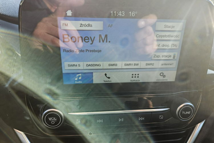 Ford Fiesta Podgrzewane fotele / Klimatyzacja / START / STOP / Po rozrządzie zdjęcie 23