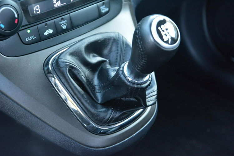 Honda CR-V Biała Perła Elegance Lift Alcantara Navi Kamera 2xParktronic Aso zdjęcie 28